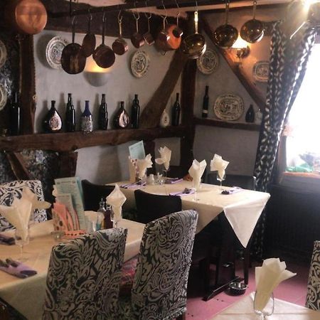 The Crown Inn Lea Экстерьер фото
